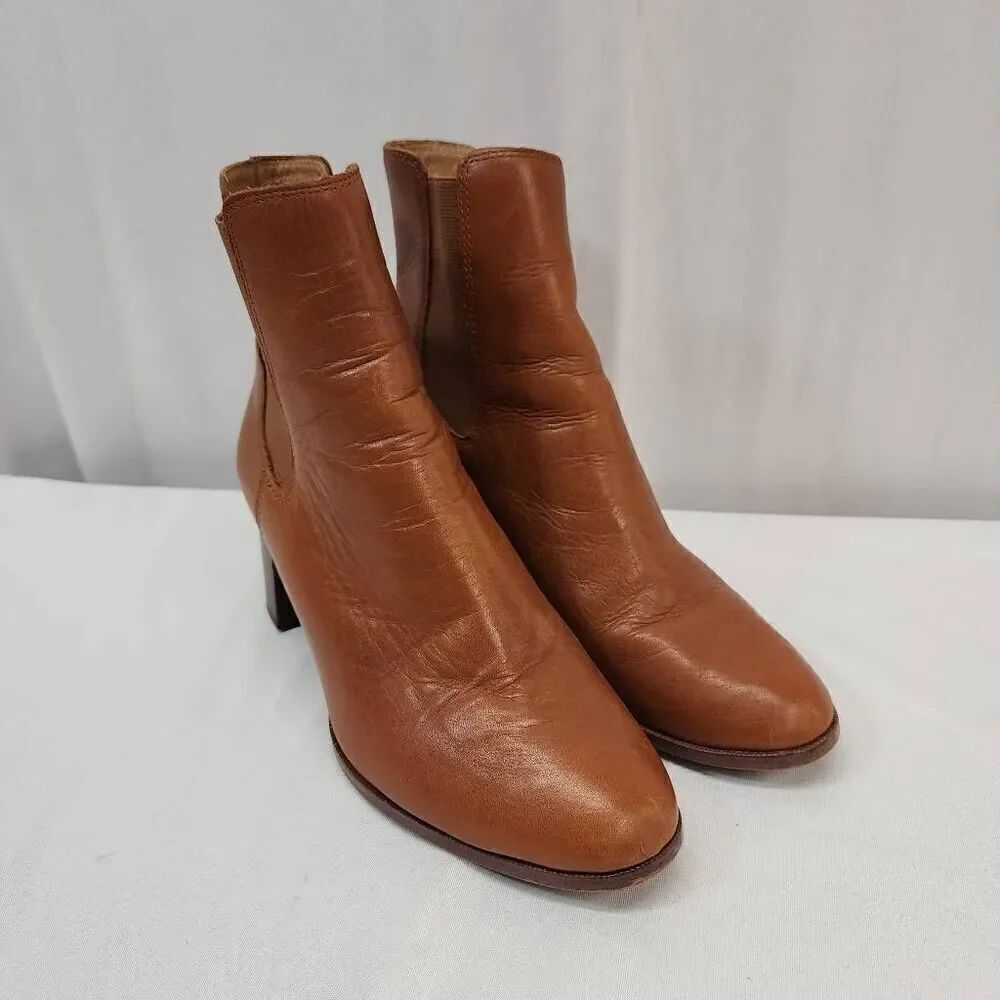 Madewell Size 9 Women's The Laura Chelsea Boot in Leather Ankle Pull On Botties